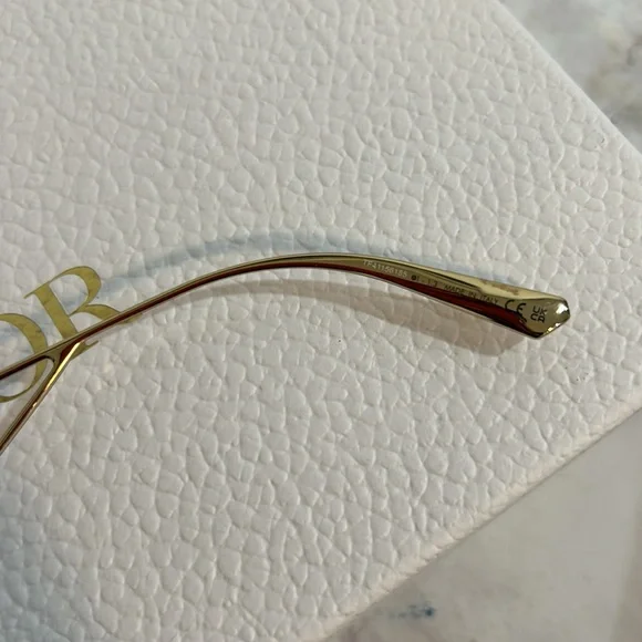 Dior Oversized Sunglasses - Black - Picture 6 of 7